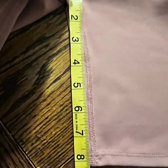 Nwt woman’s biker shorts dusty rose sz.L - Picture 3 of 4